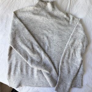 H&M Light Gray Knit Sweater